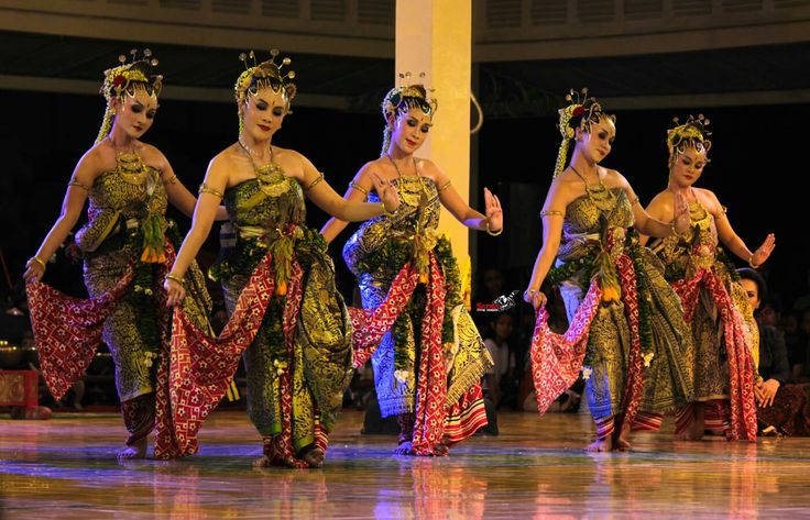 Galeri UKM Seni Tari